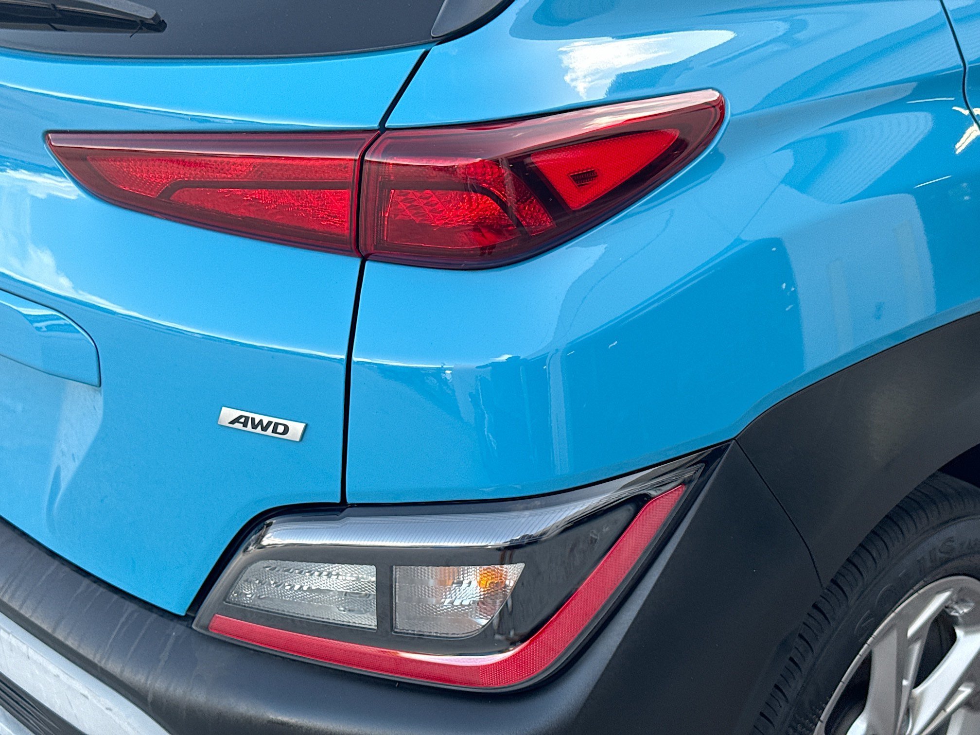 Used 2023 Teal Isle Hyundai SEL image 24
