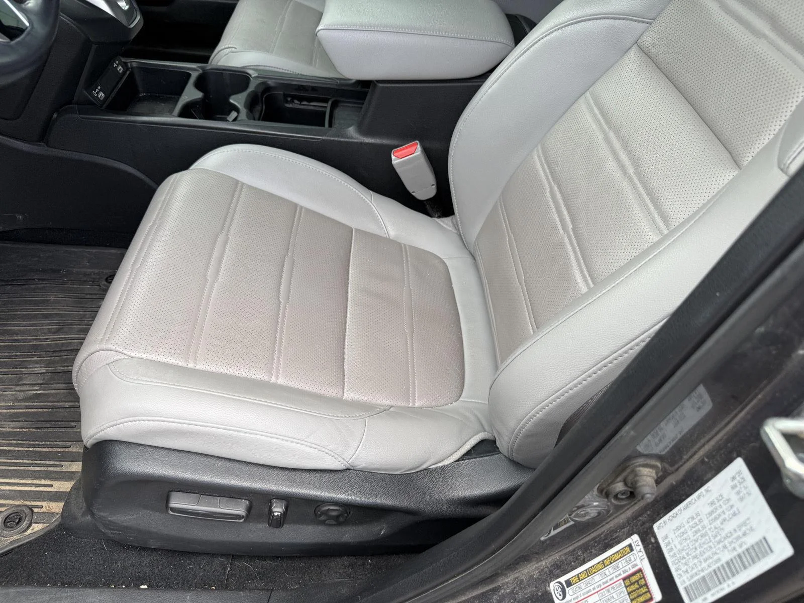 Used 2020 Sonic Gray Pearl Honda EX-L image 12