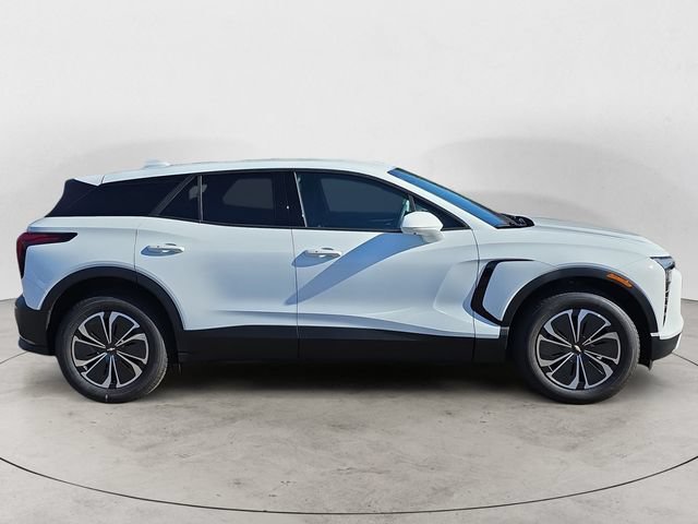 New 2026 Summit White Chevrolet LT image 6