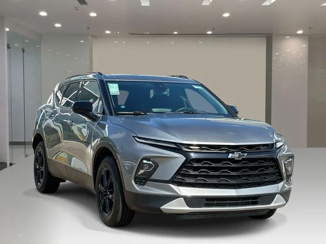 Used 2023 Gray Chevrolet LT image 6
