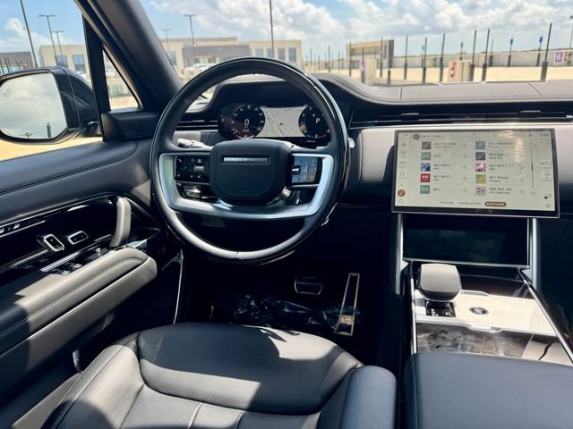 New 2025 Amethyst Grey Purple in Gloss finish Land Rover SE image 6
