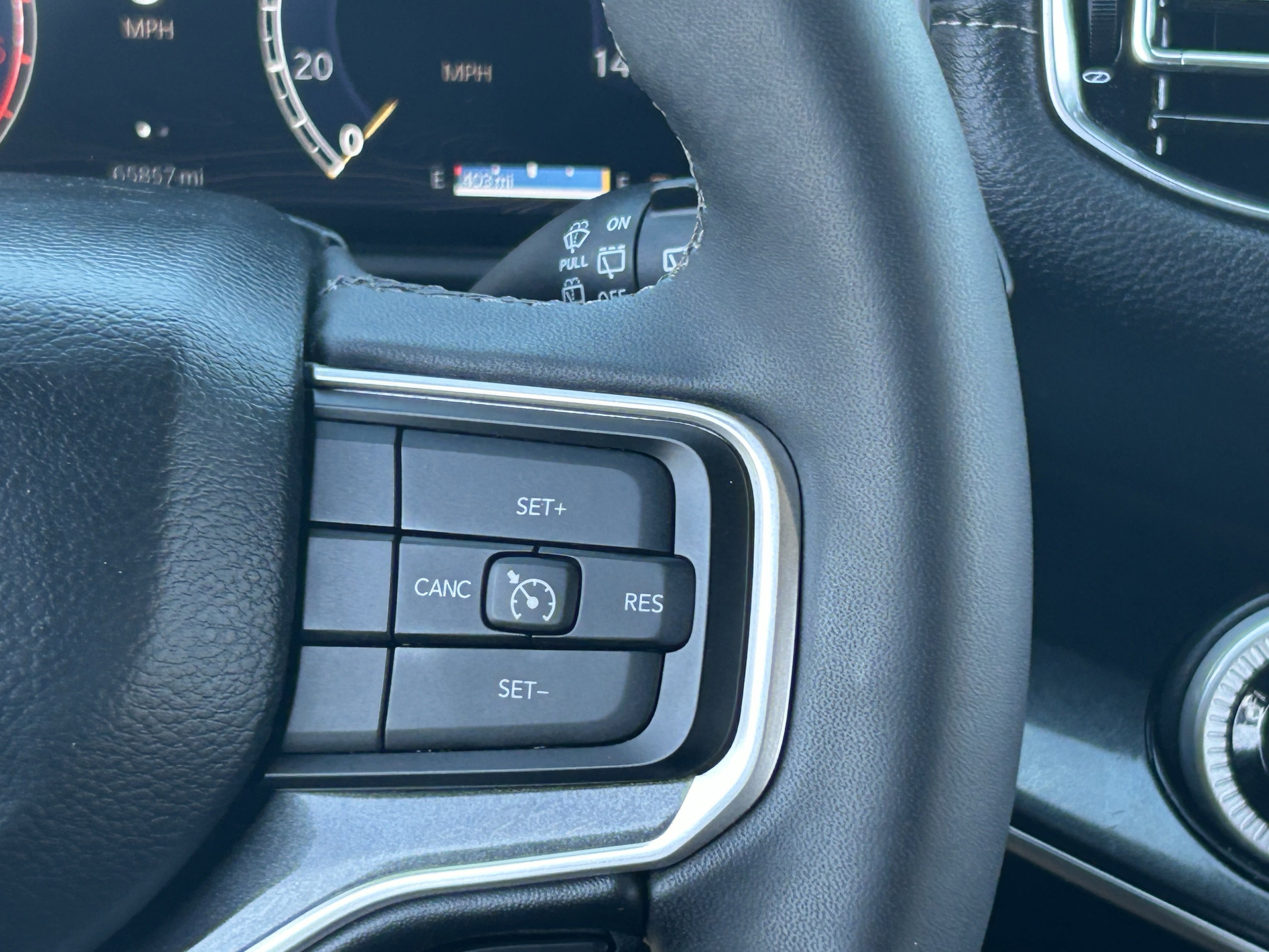 Used 2024 Diamond Black Crystal Pearlcoat Jeep Base image 24