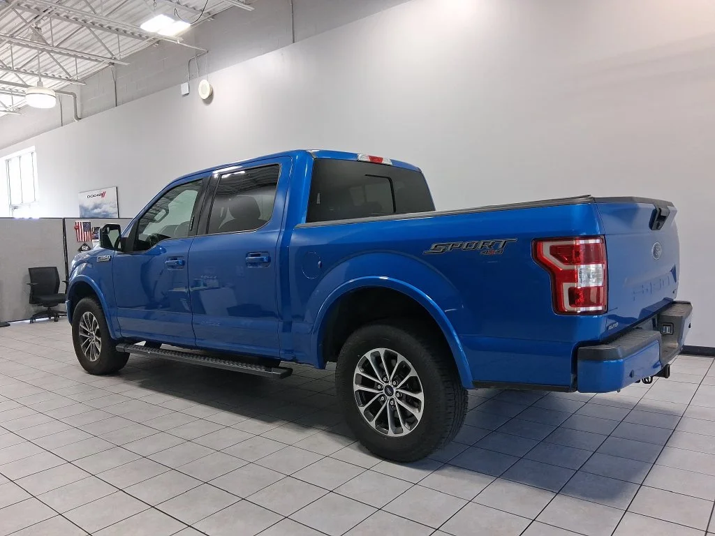 Used 2019 Blue Ford XLT image 8