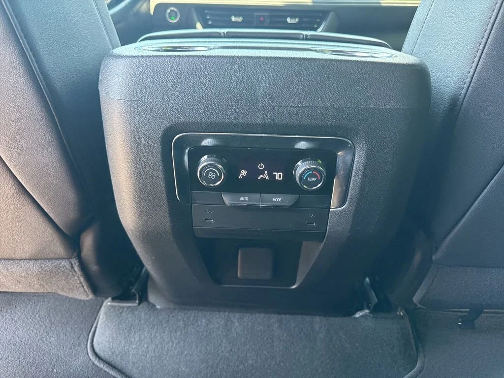 Used 2025 Summit White Chevrolet LT image 14