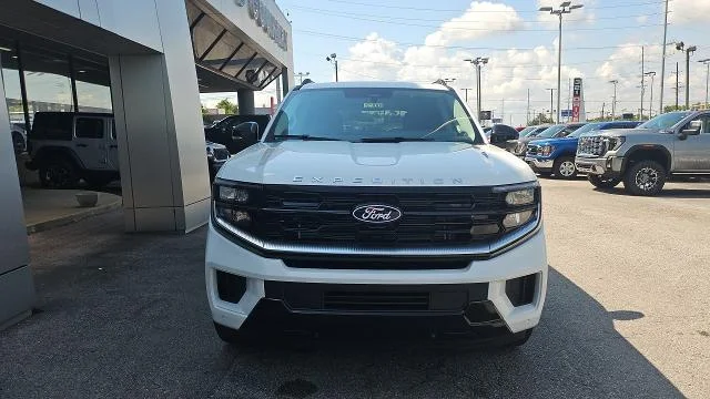 New 2027 Star White Metallic Tri-Coat Ford Platinum 4WD image 29