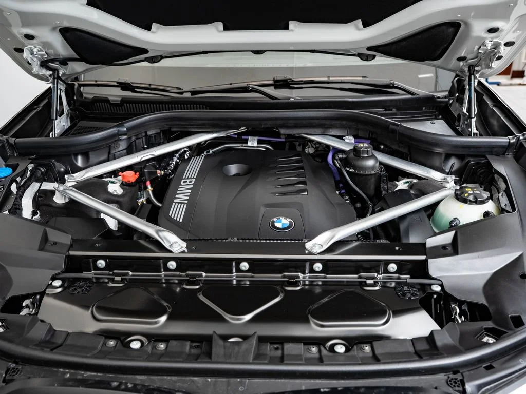 New 2027 Mineral White Metallic BMW xDrive40i image 50