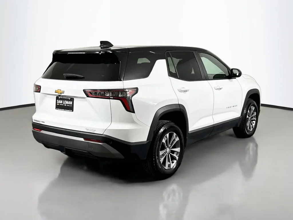 Used 2026 White Chevrolet LT image 7