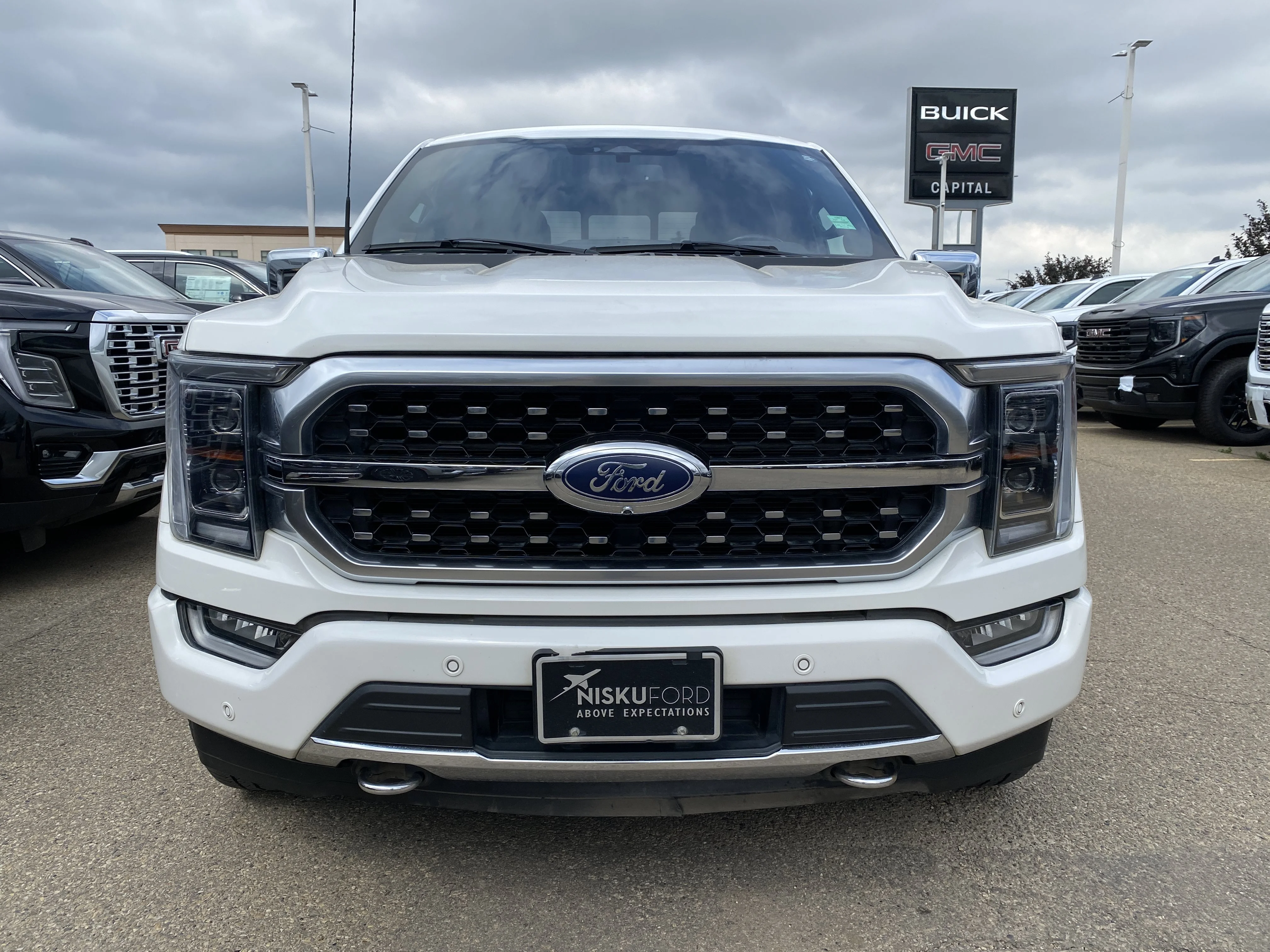Certified Used 2023 White Ford Platinum * PANORAMIC SUNROOF * MAX TRAILERING PKG * image 8