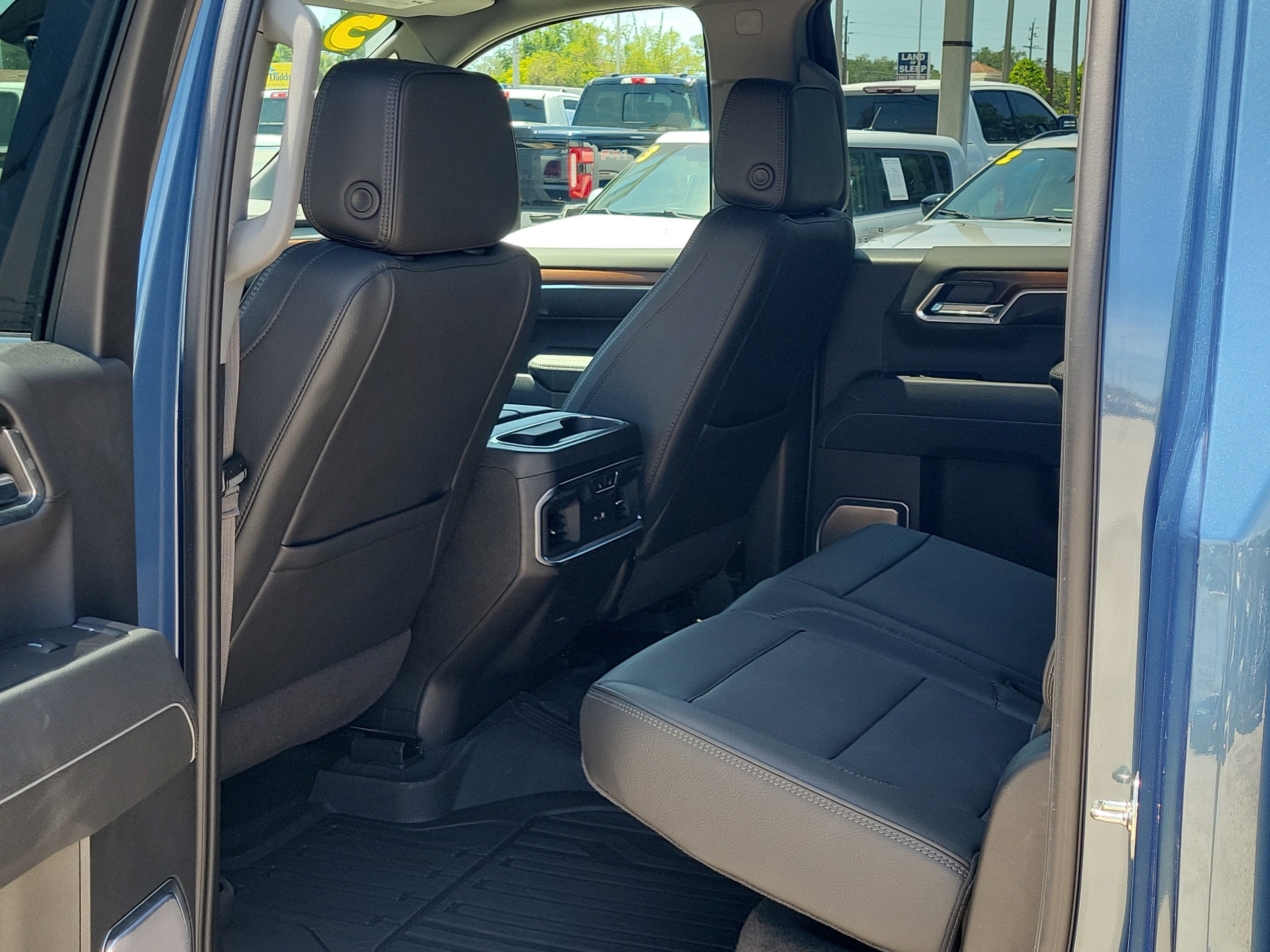 Used 2025 Downpour Metallic GMC Denali image 13
