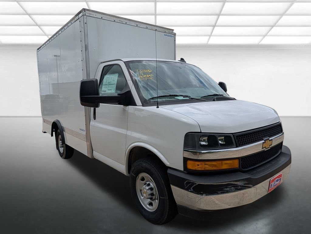 2025 Chevrolet Express 3500 139" WB's photo