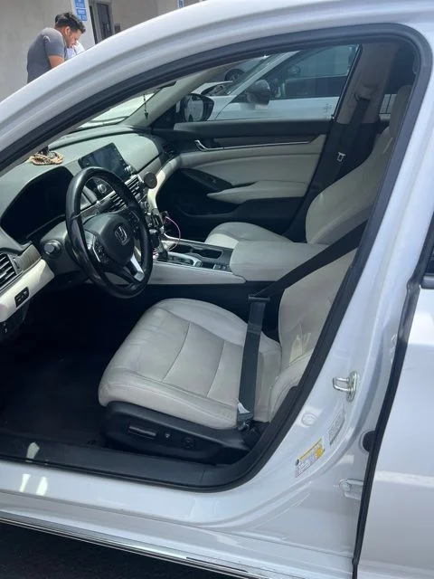 Used 2018 Platinum White Pearl Honda EX-L image 8