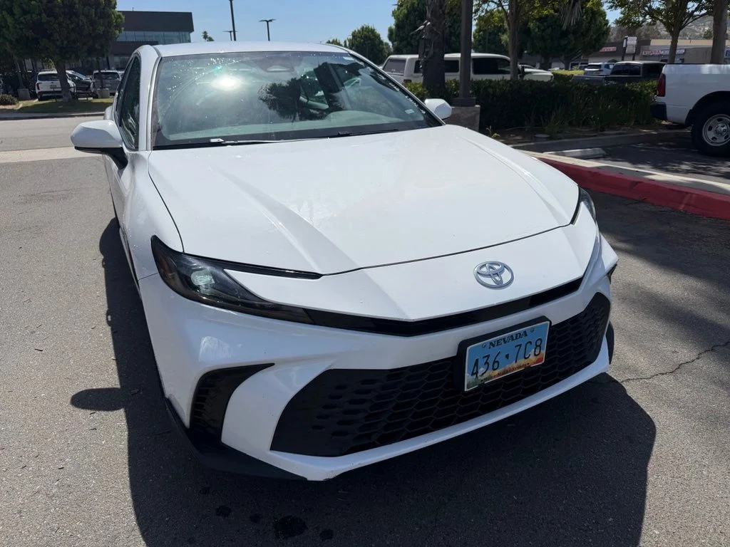 Used 2025 White Toyota SE image 1