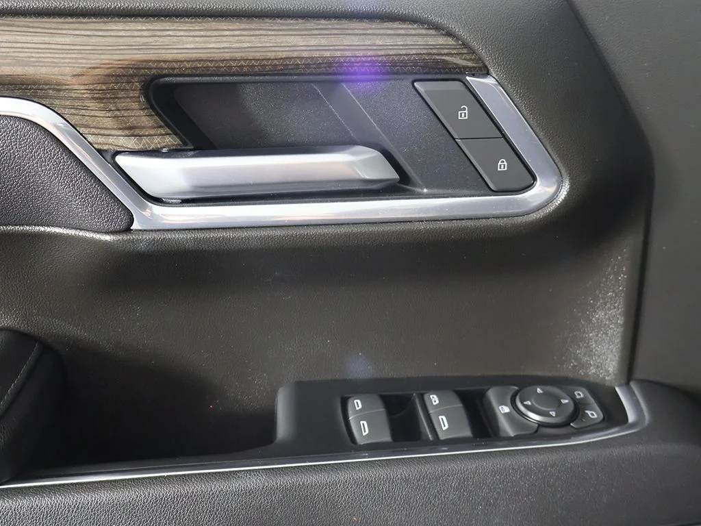 Used 2025 Black Chevrolet LT Trail Boss image 33
