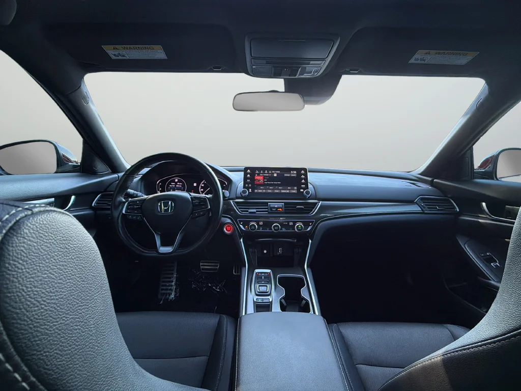 Used 2020  Honda Sport 2.0T image 9