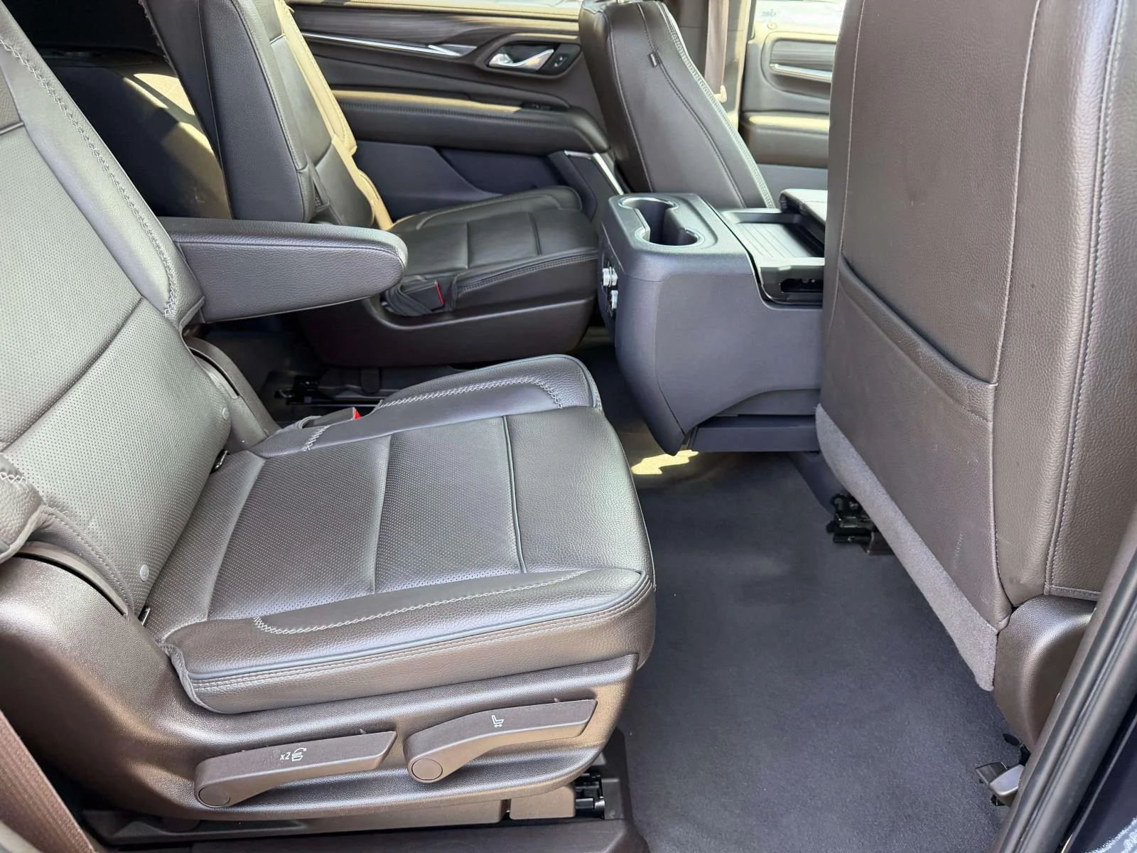 Used 2023 Midnight Blue Metallic GMC Denali image 41