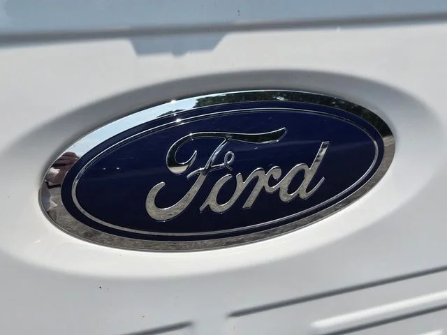 Used 2023 White Ford XL image 17