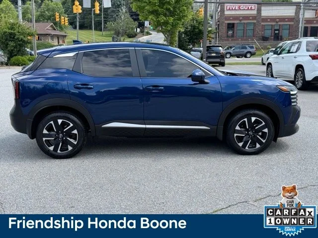 Used 2025 Blue Nissan SV image 4