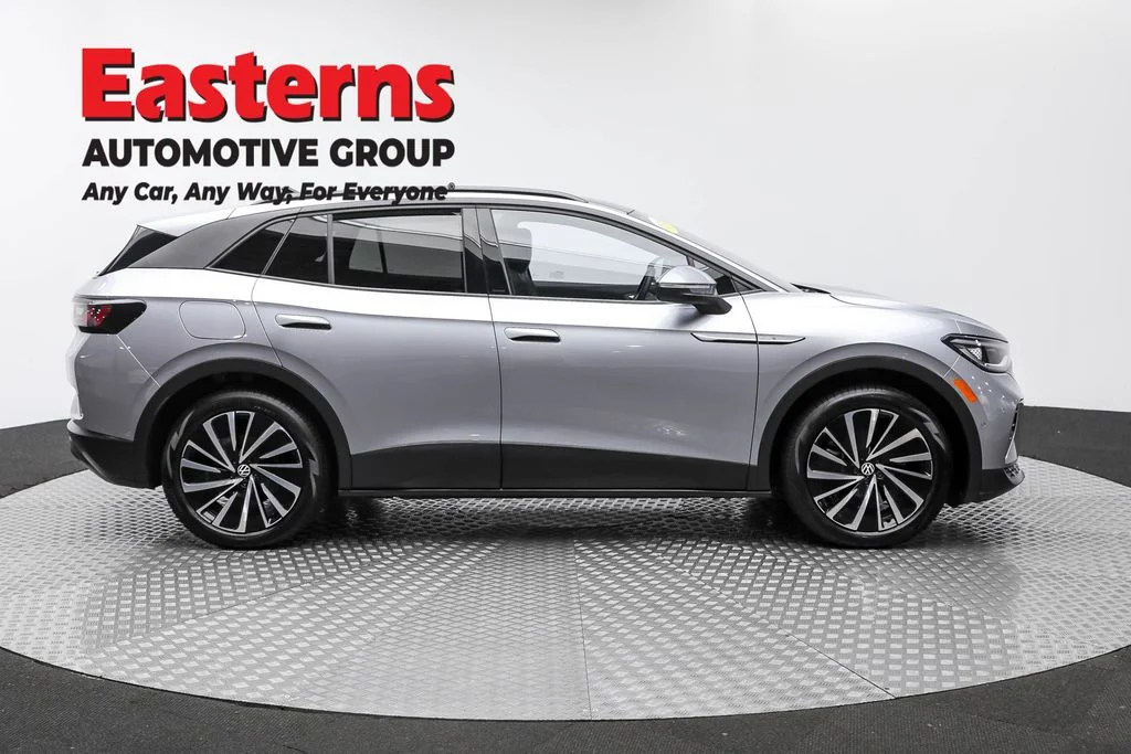 Used 2024 Silver Volkswagen S image 4