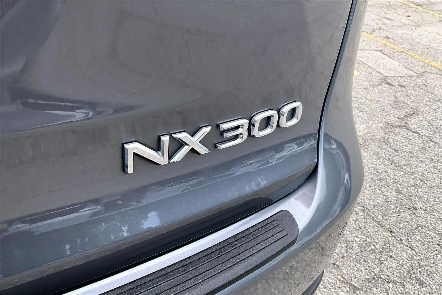 Used 2019 Nebula Gray Pearl Lexus F SPORT image 10