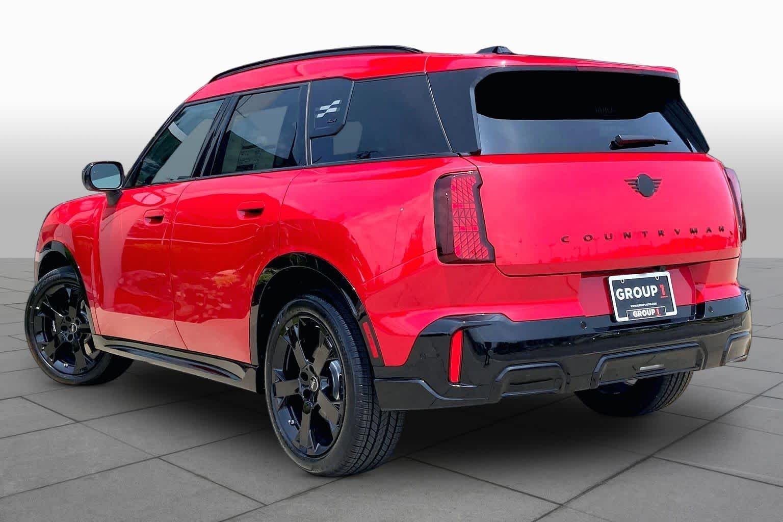 New 2027 Chili Red II MINI Iconic image 12