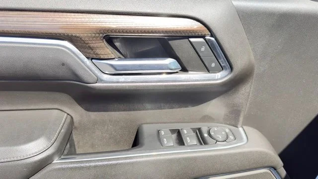 Used 2023 White Chevrolet RST image 18