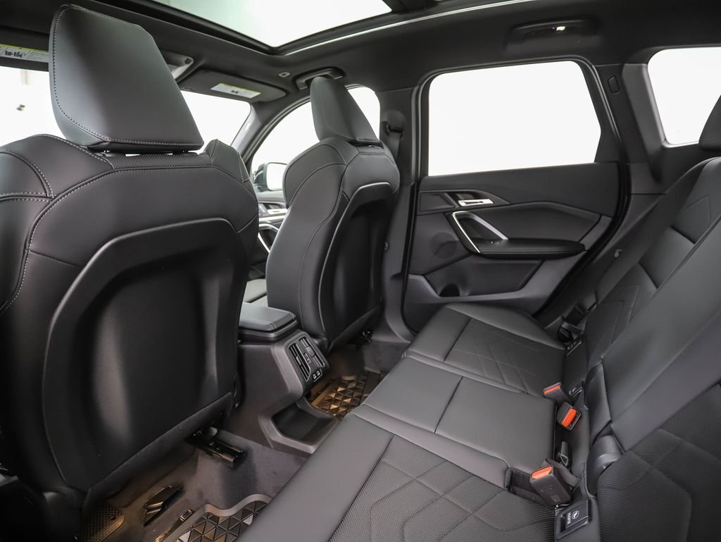 New 2026 Black Sapphire Metallic BMW xDrive28i image 21