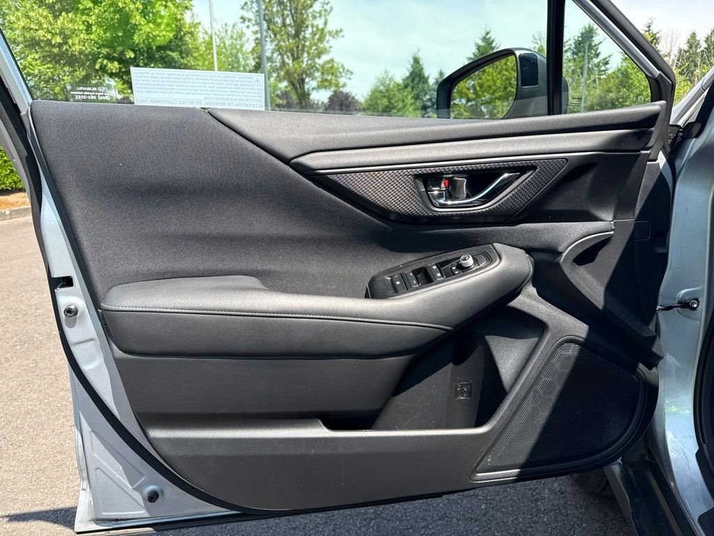 Used 2023 Ice Silver Metallic Subaru Premium image 17