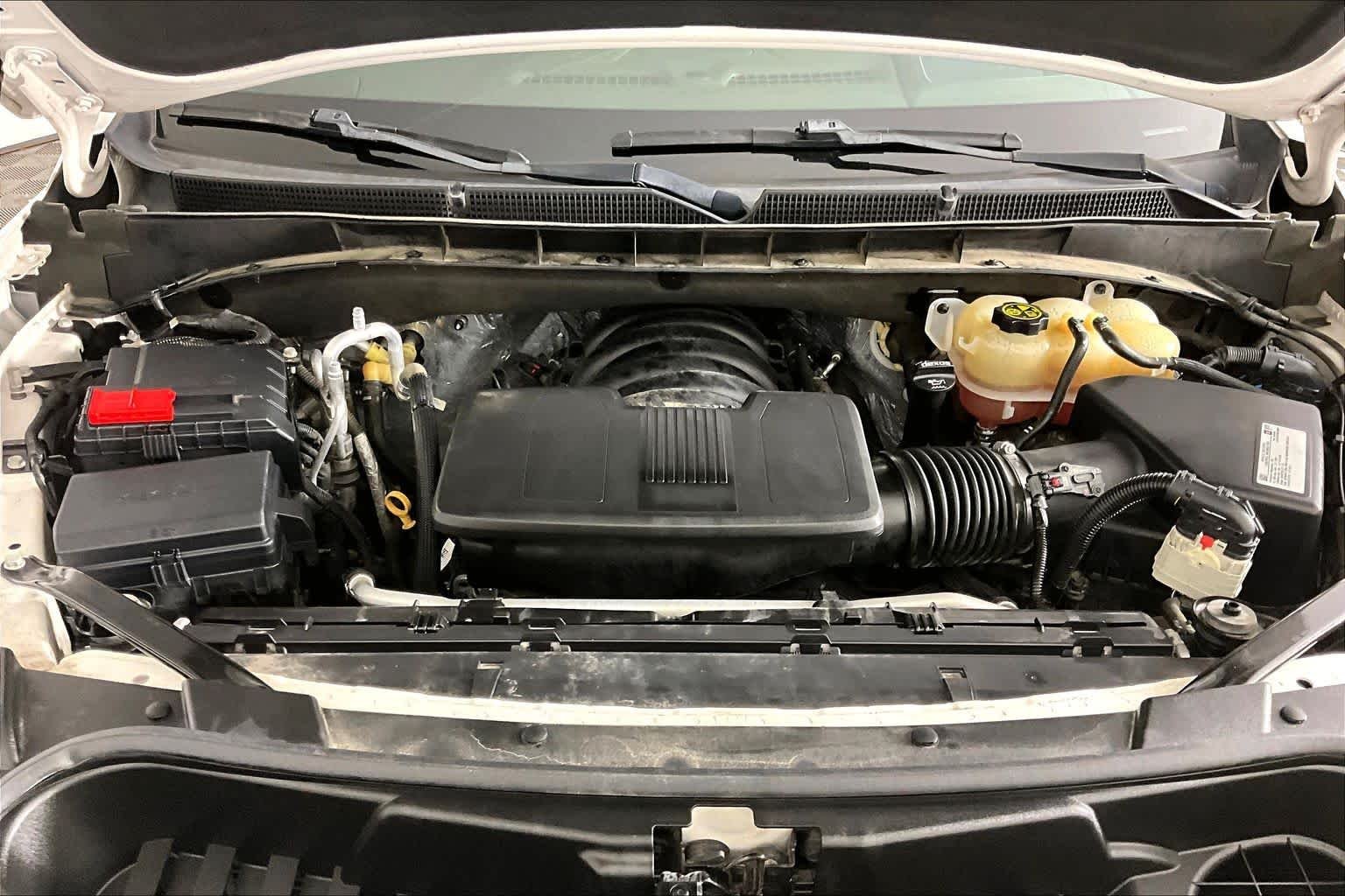 Used 2021 WHITE FROST TRICOAT GMC Denali image 31