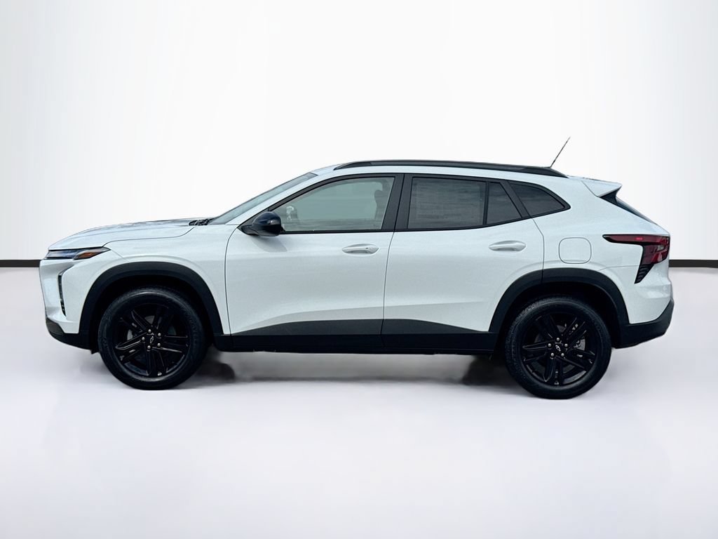New 2026 Summit White Chevrolet ACTIV image 4