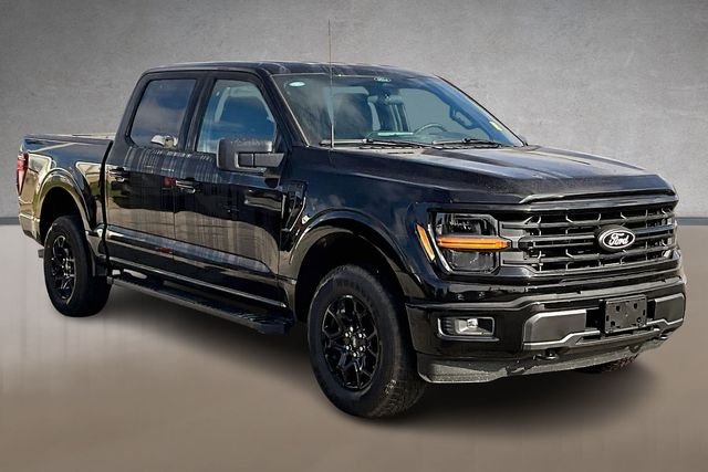 New 2026 Agate Black Metallic Ford XLT image 2