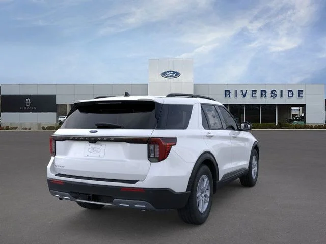 New 2026 Star White Metallic Tri-Coat Ford Active image 8