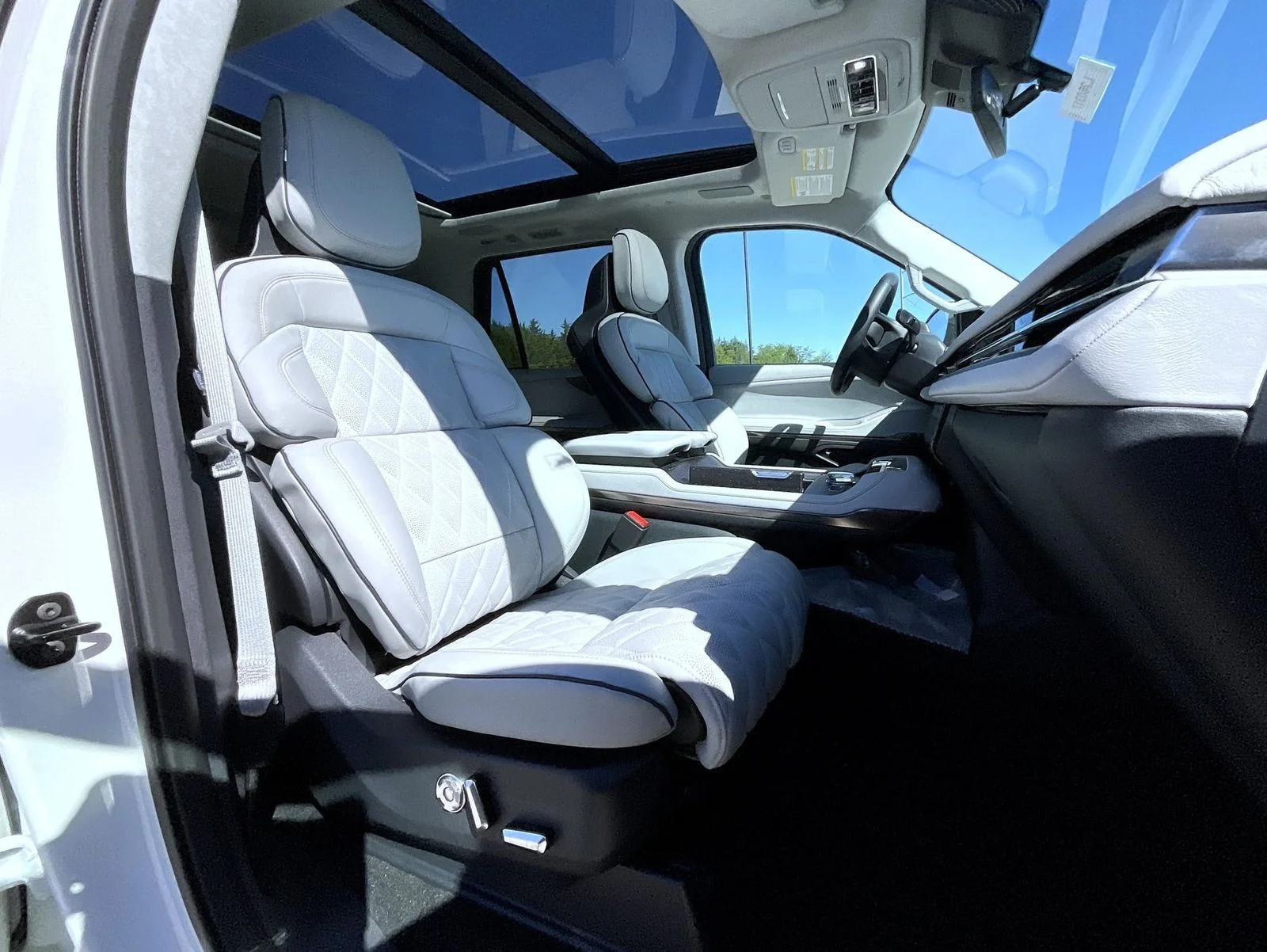 New 2026 White Lincoln Black Label image 16
