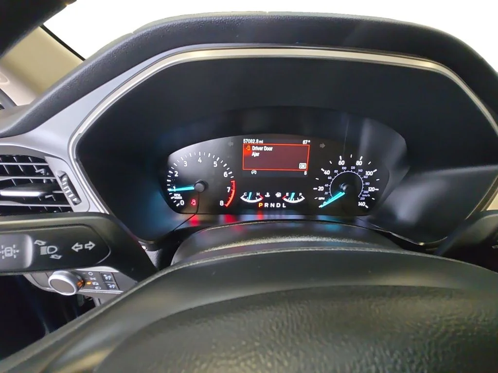 Used 2020 Green Ford SE image 14