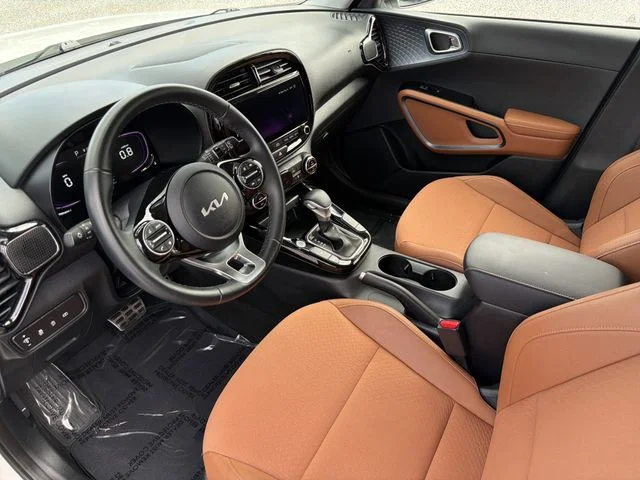 Used 2024 White Kia EX image 17