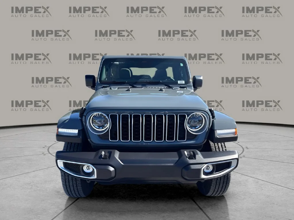 Used 2026 Gray Jeep Sahara image 8