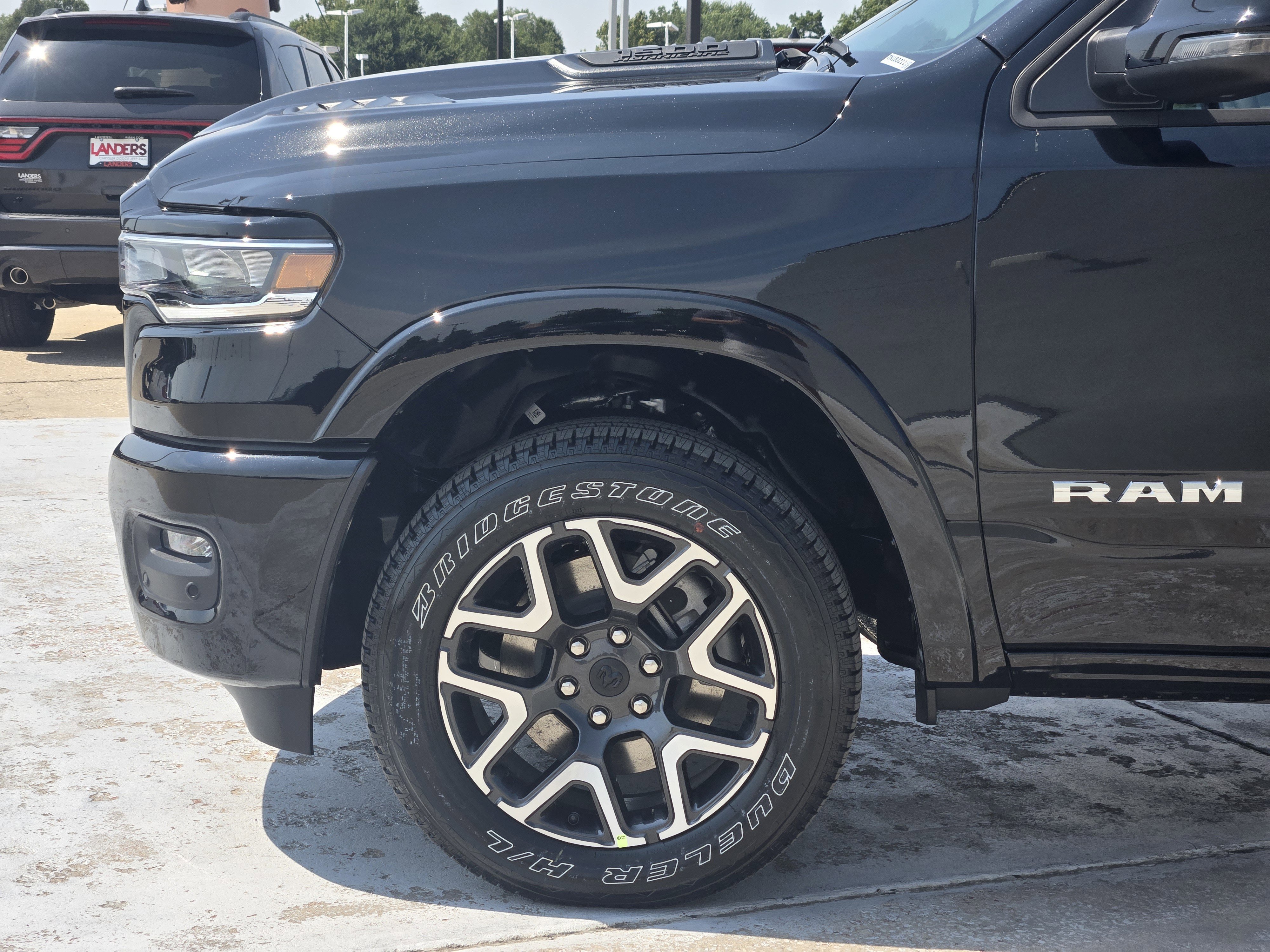 New 2026 Diamond Black Crystal Pearl-Coat Exterior Paint RAM Laramie image 5