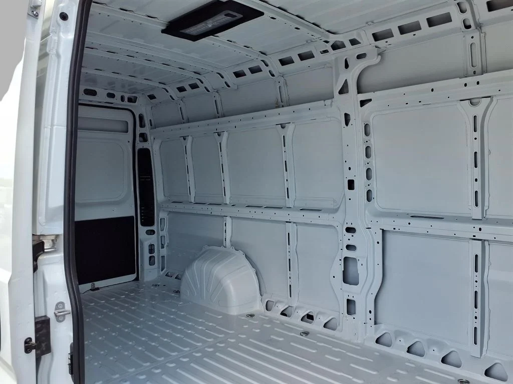 New 2026 Bright White Clear-Coat Exterior Paint RAM High Roof image 23