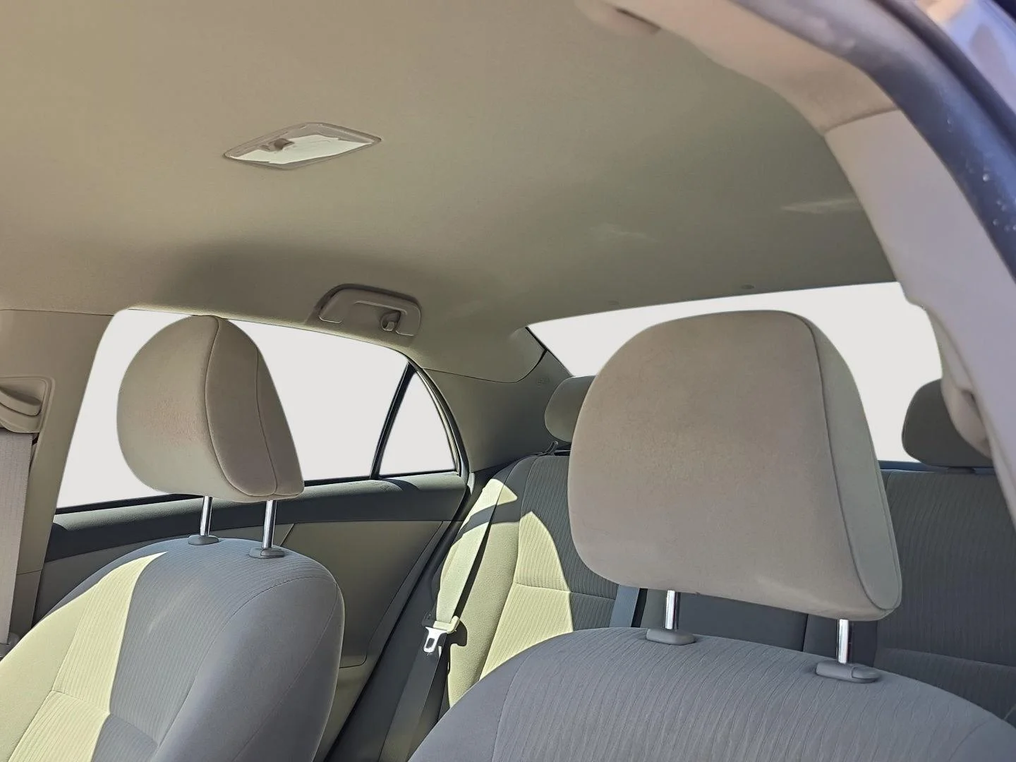 Used 2009 BROWN Toyota 4dr Sdn Man (Natl) image 5
