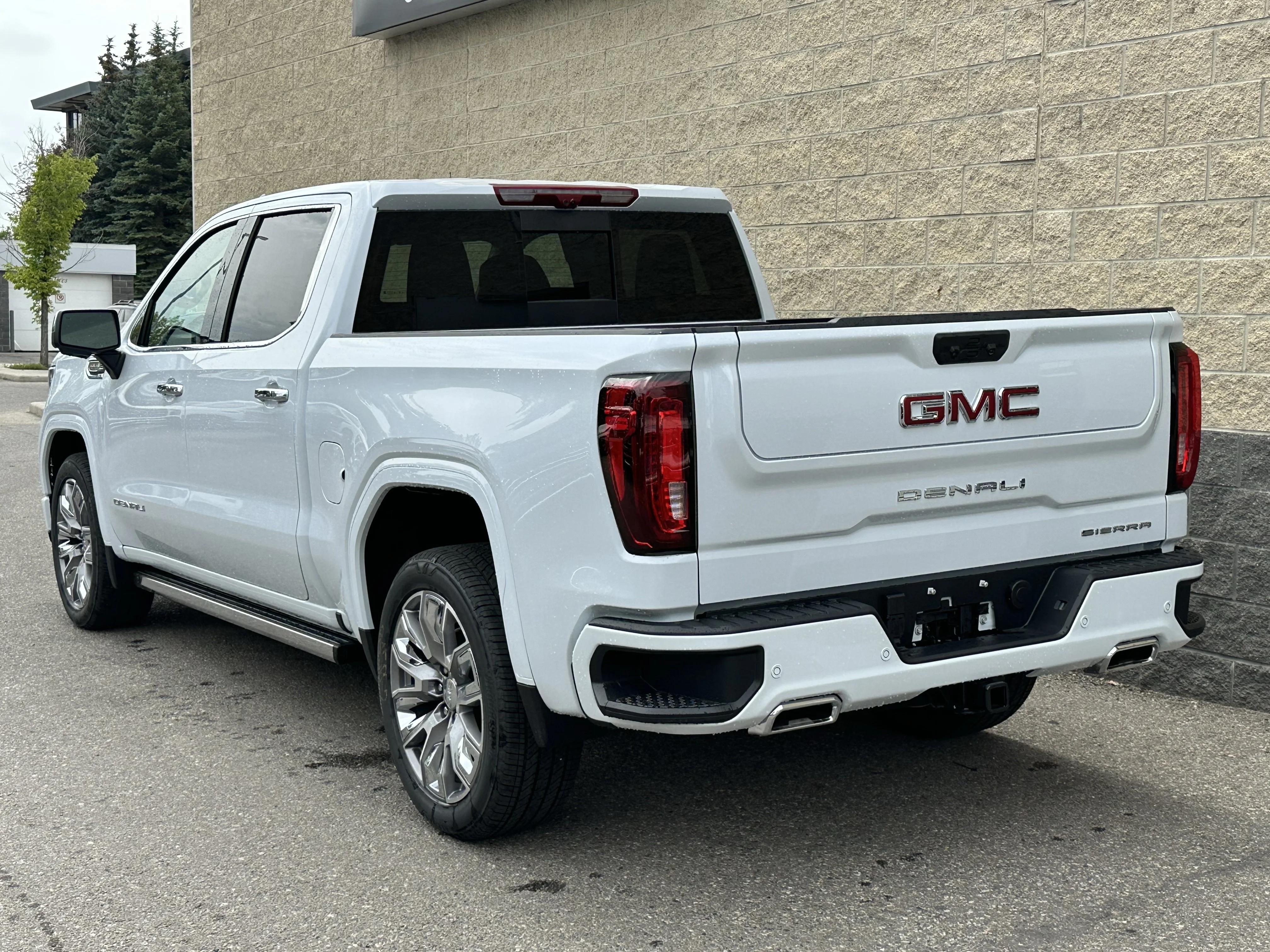 New 2026 Glacier White Tricoat GMC Denali image 4