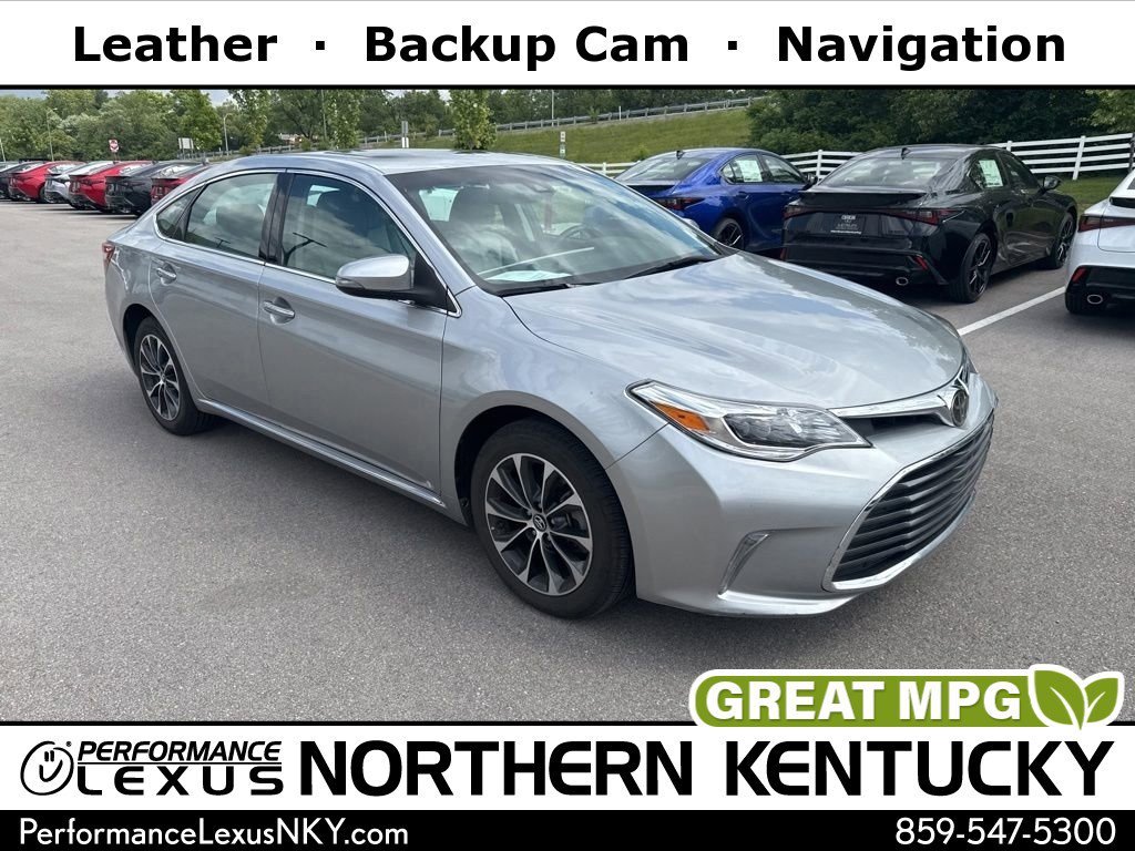 2017 Toyota Avalon XLE Premium's photo