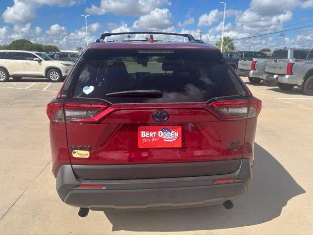 Certified Used 2024 RUBY FLARE PEARL Toyota  image 5