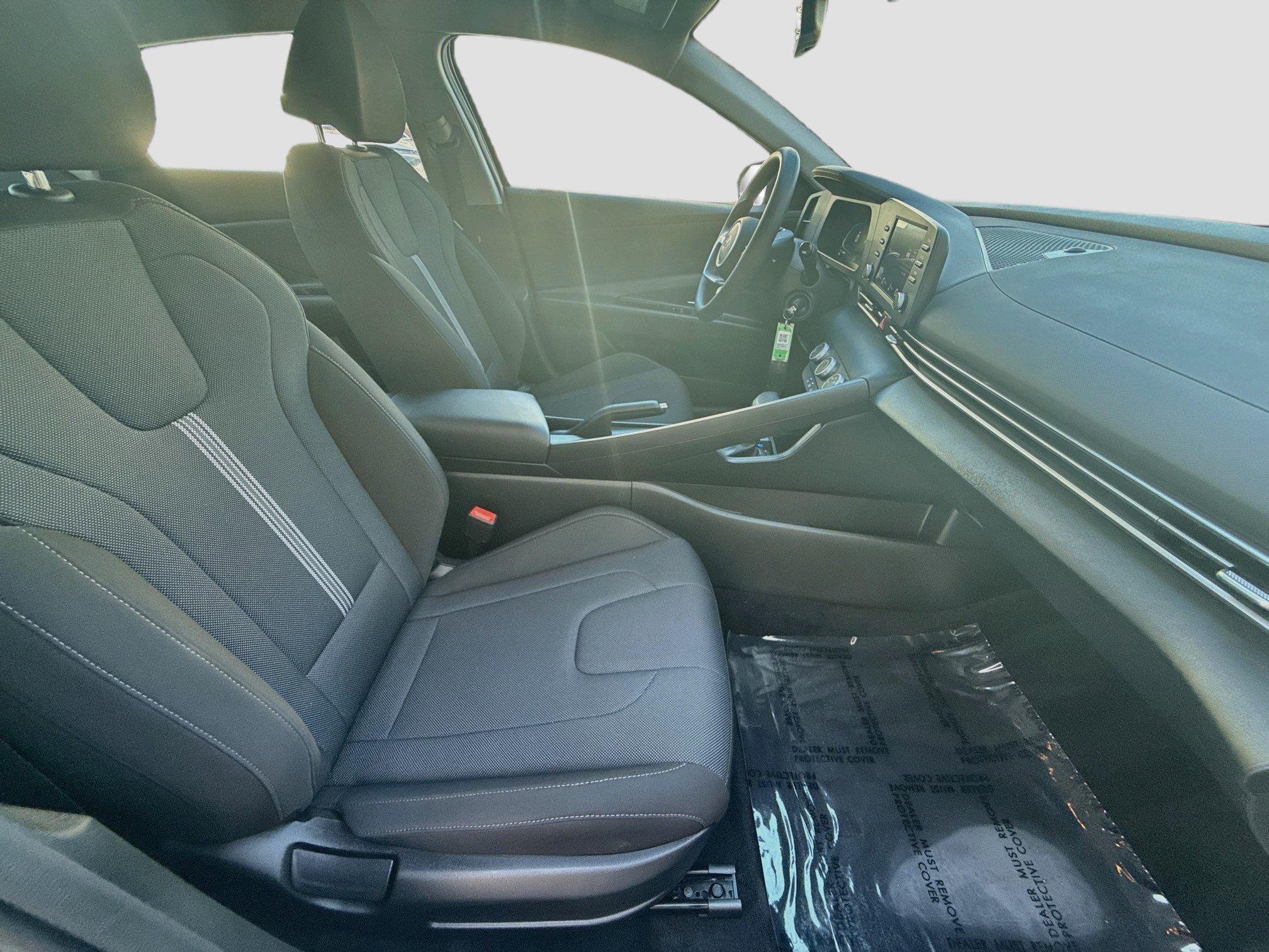 Used 2025 Abyss Black Hyundai SE image 28