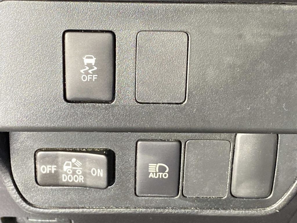 Used 2023 Gray Toyota SR5 image 13