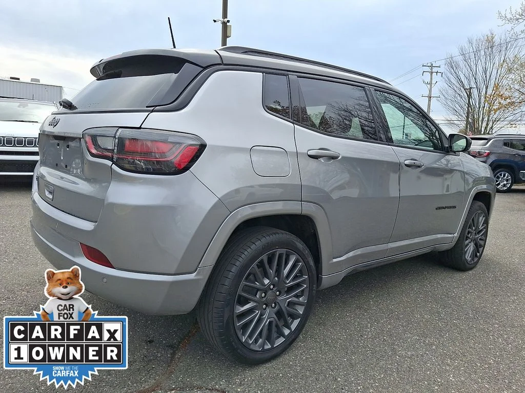 Certified Used 2023 Silver Jeep High Altitude image 5