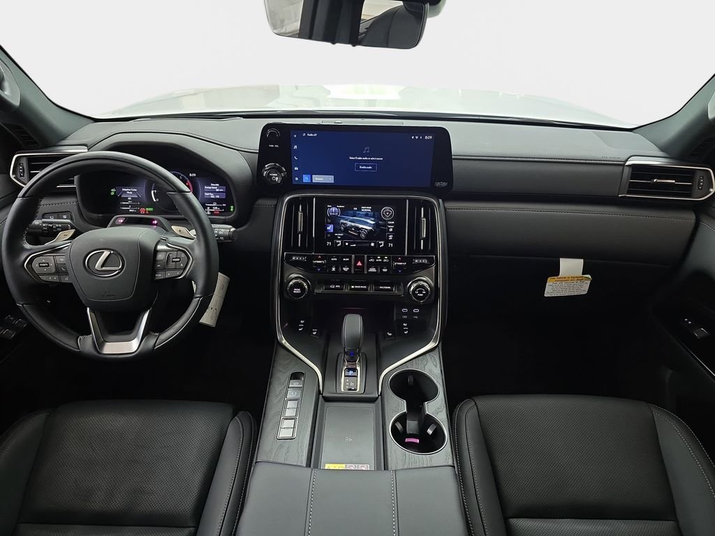 2025 Lexus LX 700h Luxury - Photo 10