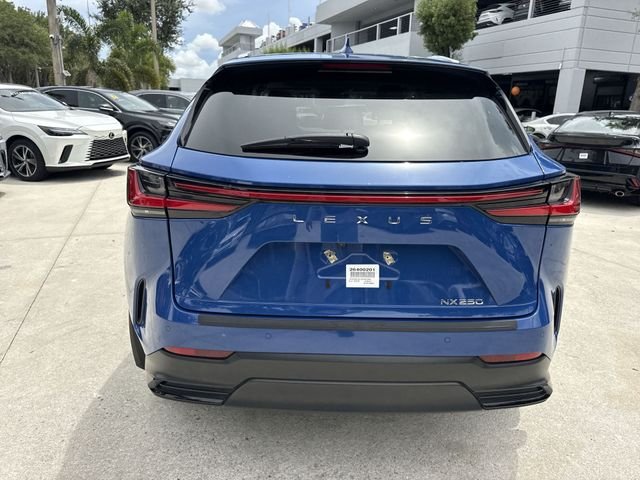 2025 Lexus NX 250 - Photo 24