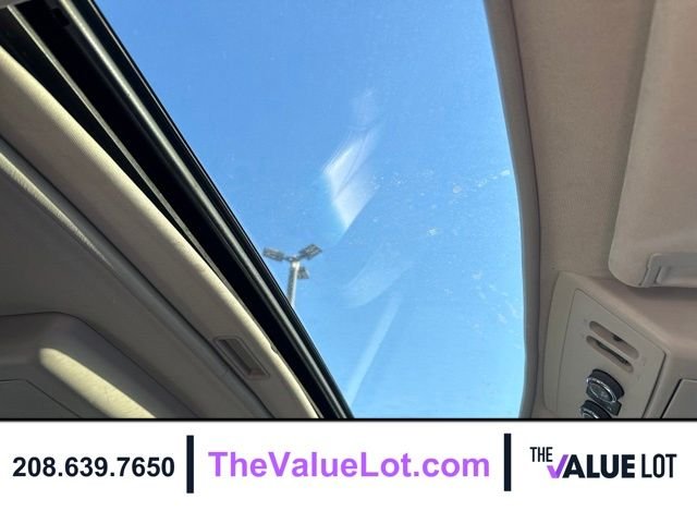 Used 2010 White Nissan Platinum image 14