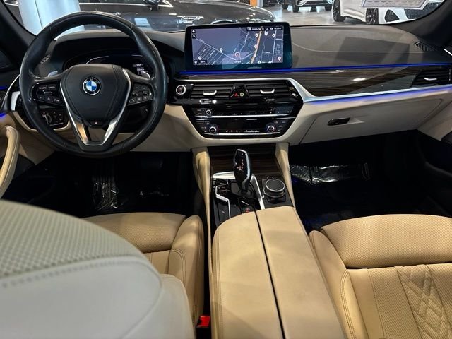 Used 2023 Black BMW 540i xDrive image 19