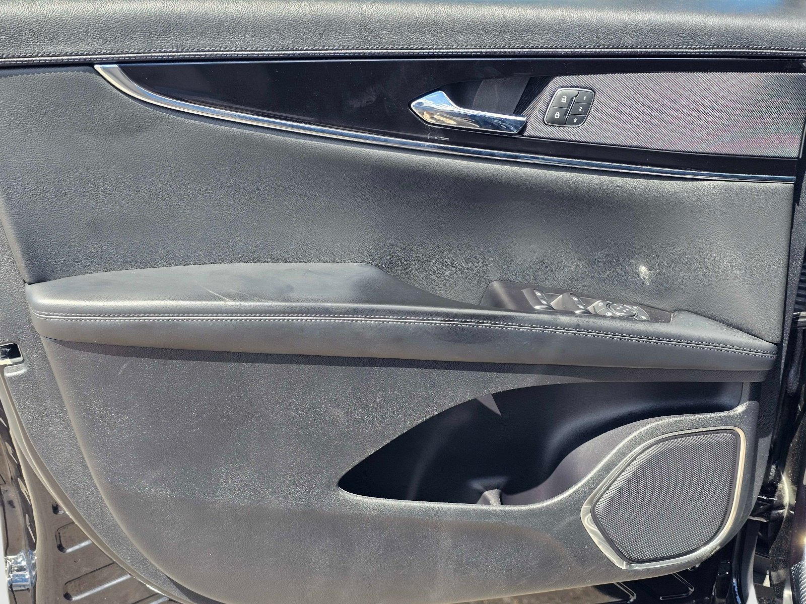 Used 2022  Lincoln Standard image 15