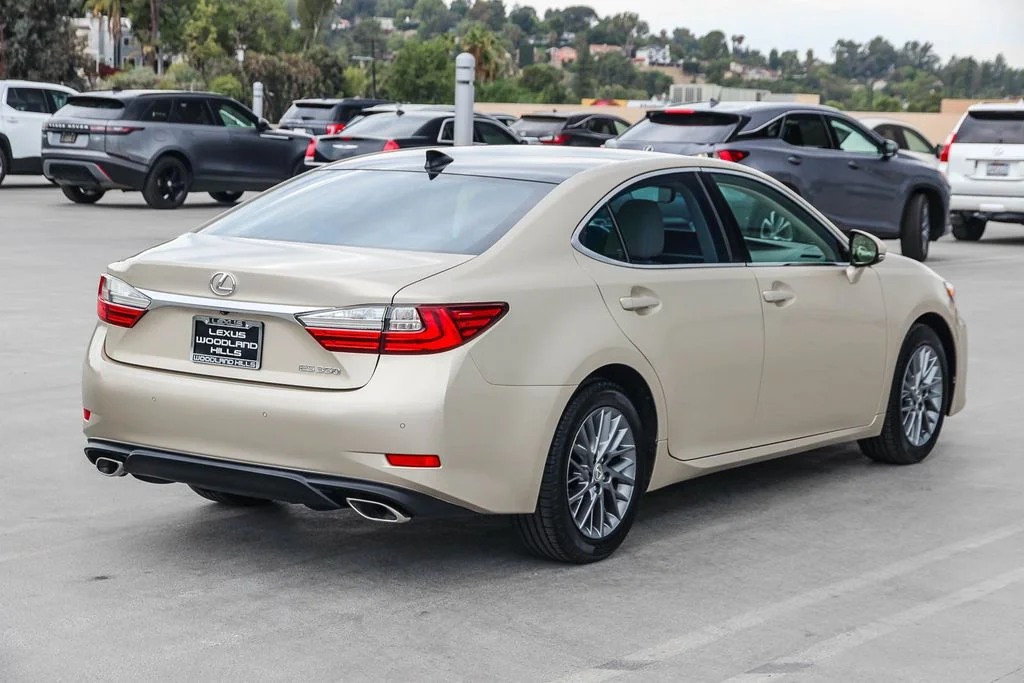 Used 2018 Beige Lexus 350 image 4